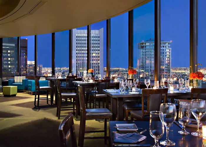 Hyatt Regency Downtown 4*