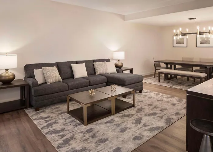 Hyatt Regency Downtown Hotel 4*