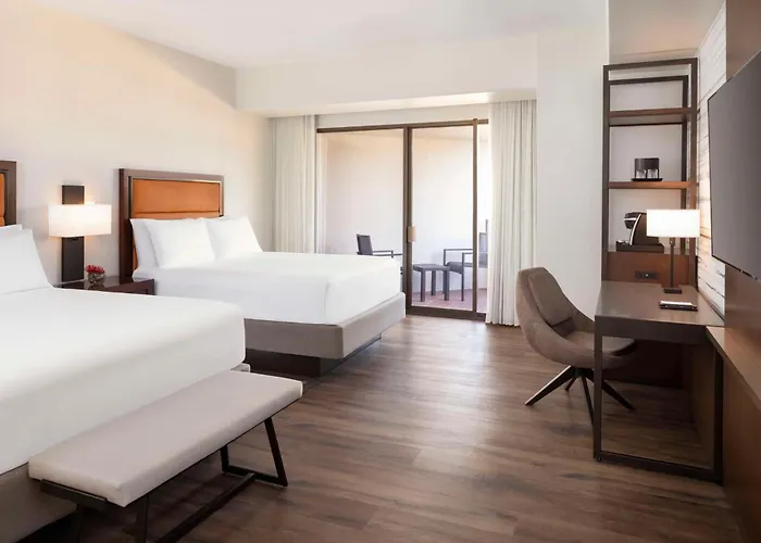 Hyatt Regency Downtown 4*